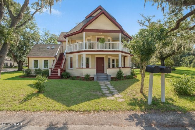 710 Moore Circle, Panama City, FL 32401