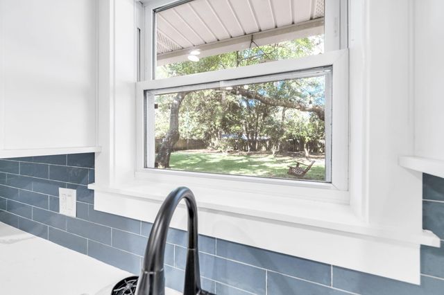 425 Stahlman Avenue, Destin, FL 32541