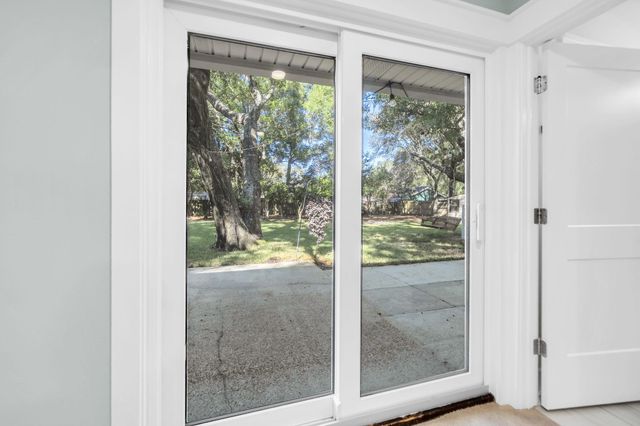 425 Stahlman Avenue, Destin, FL 32541