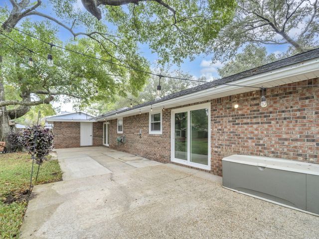 425 Stahlman Avenue, Destin, FL 32541