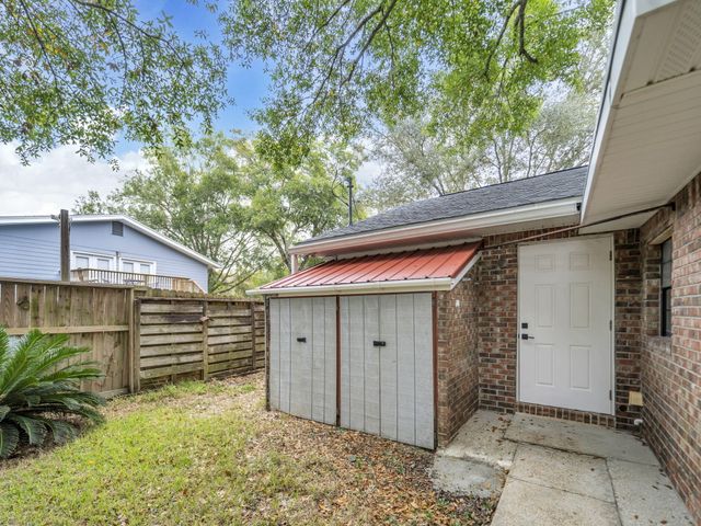 425 Stahlman Avenue, Destin, FL 32541