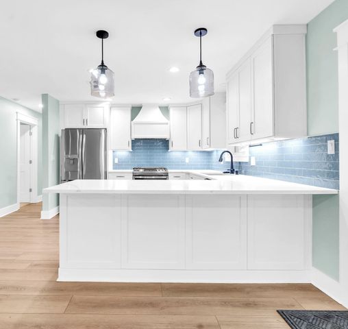 425 Stahlman Avenue, Destin, FL 32541