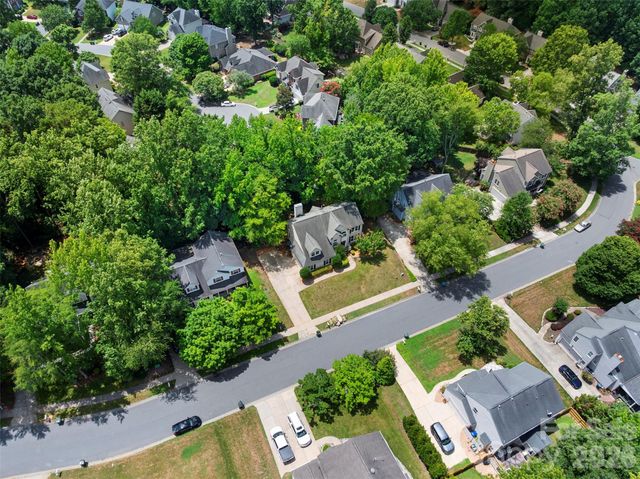 8610 Forest Shadow Circle, Cornelius, NC 28031