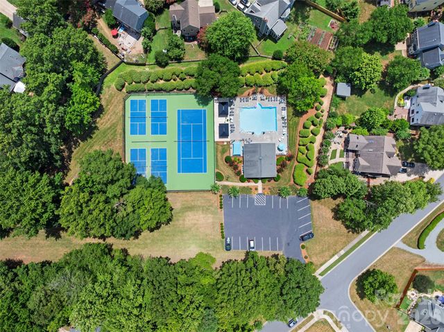 8610 Forest Shadow Circle, Cornelius, NC 28031