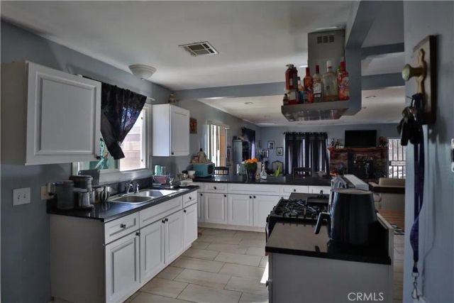 830 W Avenue J4, Lancaster, CA 93534