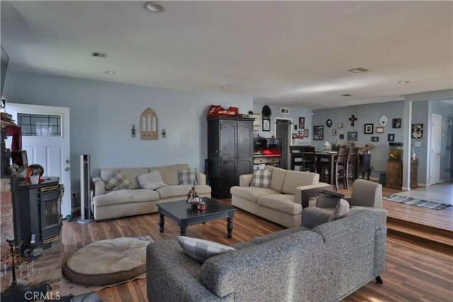 830 W Avenue J4, Lancaster, CA 93534