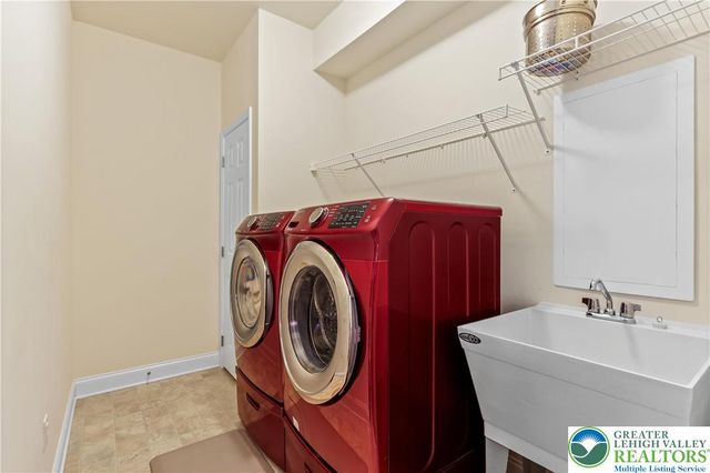 4406 Allegiant Street, Upper Saucon Twp, PA 18034