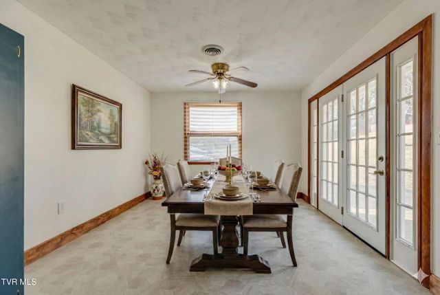 1423 Lakeside Lane, Kingsport, TN 37663