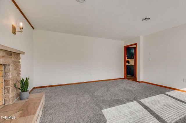 1423 Lakeside Lane, Kingsport, TN 37663