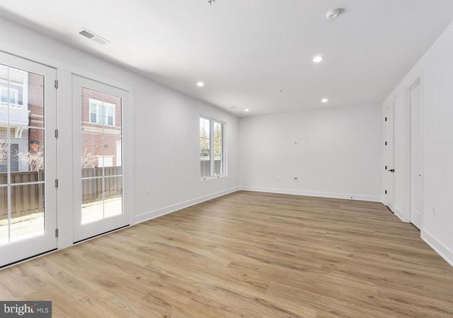 8607 ERDEM PL, Chevy Chase, MD 20815