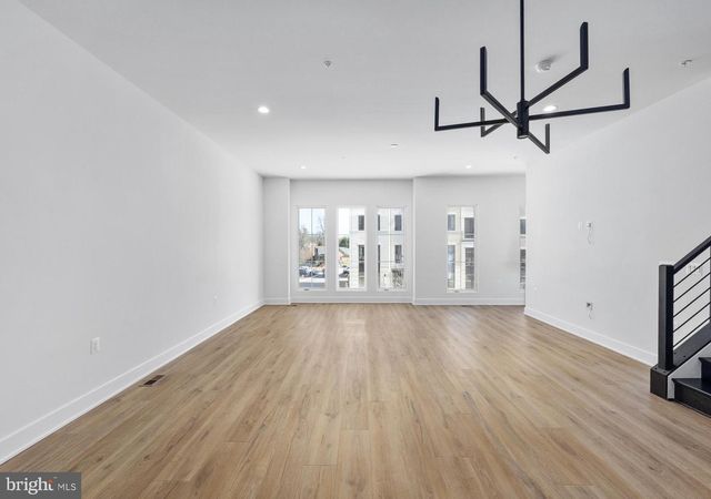 8607 ERDEM PL, Chevy Chase, MD 20815