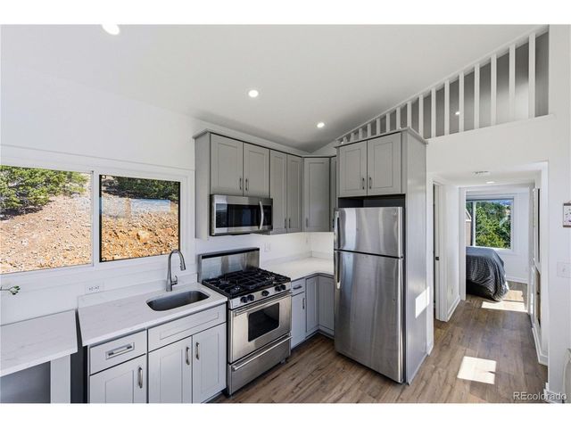 32 Peerless Cir, Westcliffe, CO 81252