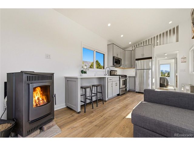 32 Peerless Cir, Westcliffe, CO 81252