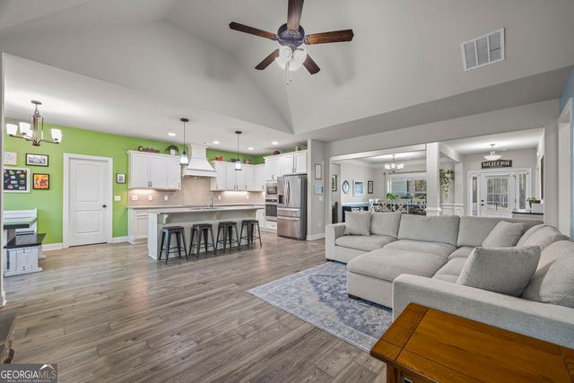 2305 Autumn Olive Way, Loganville, GA 30052