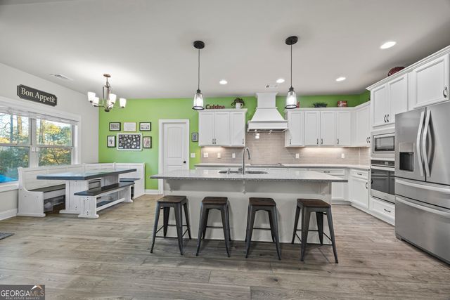 2305 Autumn Olive Way, Loganville, GA 30052