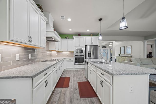 2305 Autumn Olive Way, Loganville, GA 30052