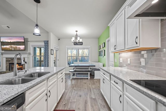 2305 Autumn Olive Way, Loganville, GA 30052