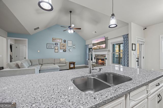 2305 Autumn Olive Way, Loganville, GA 30052