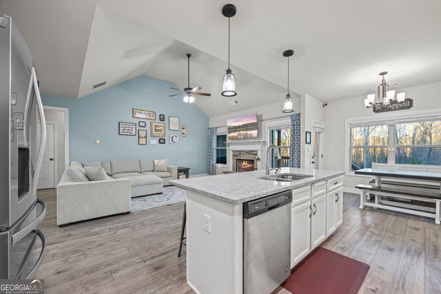 2305 Autumn Olive Way, Loganville, GA 30052