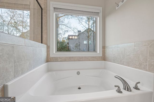 2305 Autumn Olive Way, Loganville, GA 30052