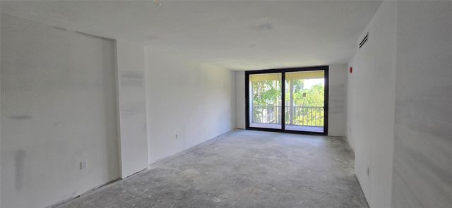 367 S Federal Hwy 303B, Deerfield Beach, FL 33441