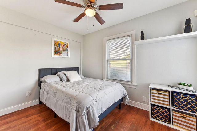 906 E 43rd ST, Austin, TX 78751