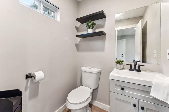 906 E 43rd ST, Austin, TX 78751