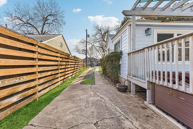 906 E 43rd ST, Austin, TX 78751
