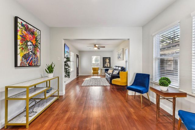 906 E 43rd ST, Austin, TX 78751