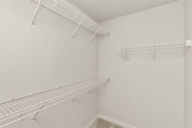 4315 Grover Woods Lane, Des Moines, IA 50317