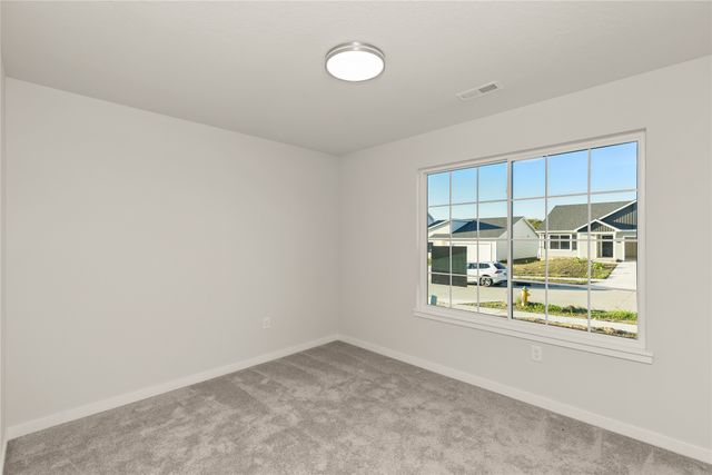 4315 Grover Woods Lane, Des Moines, IA 50317