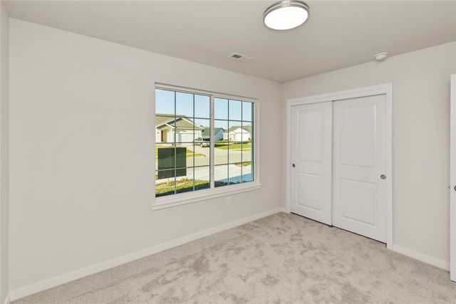 4315 Grover Woods Lane, Des Moines, IA 50317