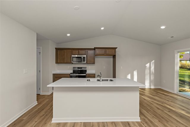 4315 Grover Woods Lane, Des Moines, IA 50317