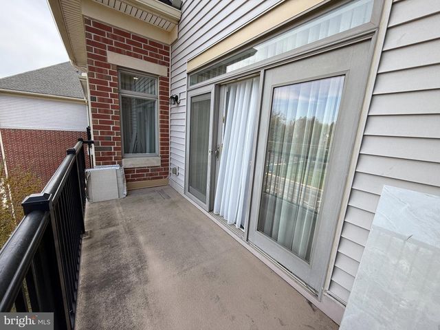 572 CARSON TER, Huntingdon Valley, PA 19006