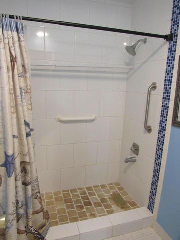 1830 NW 18th Street 201, Delray Beach, FL 33445