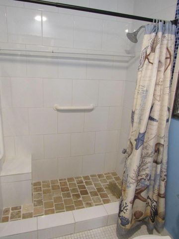 1830 NW 18th Street 201, Delray Beach, FL 33445