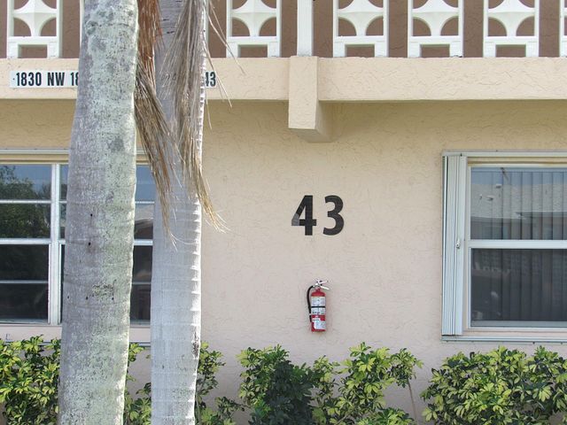 1830 NW 18th Street 201, Delray Beach, FL 33445