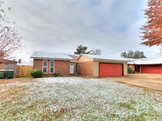 1318 Alviola Avenue, Midwest City, OK 73110