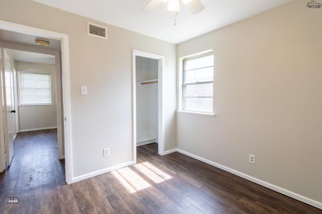 123 WOOD CIRCLE, Iowa Park, TX 76367