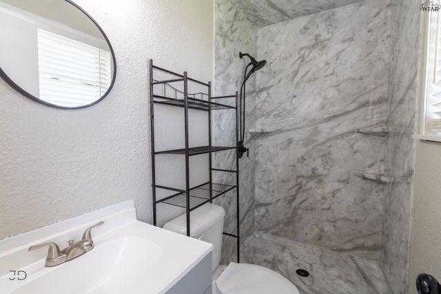 123 WOOD CIRCLE, Iowa Park, TX 76367