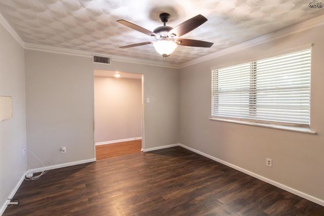 123 WOOD CIRCLE, Iowa Park, TX 76367
