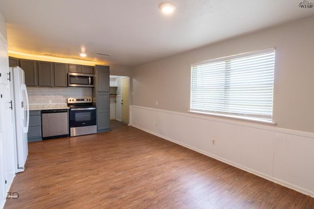 123 WOOD CIRCLE, Iowa Park, TX 76367