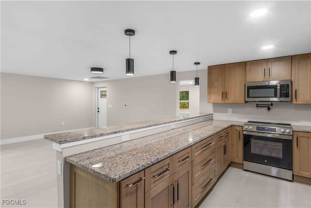 3400 Gulfbreeze LN, Punta Gorda, FL 33950