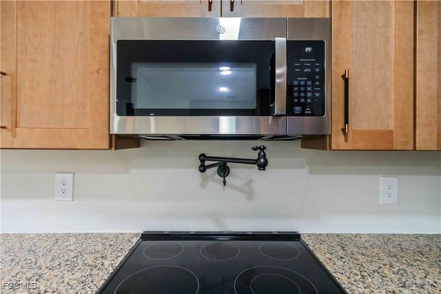 3400 Gulfbreeze LN, Punta Gorda, FL 33950