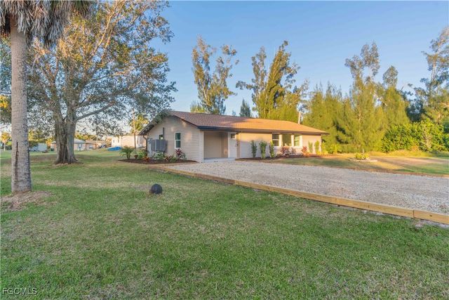 3400 Gulfbreeze LN, Punta Gorda, FL 33950