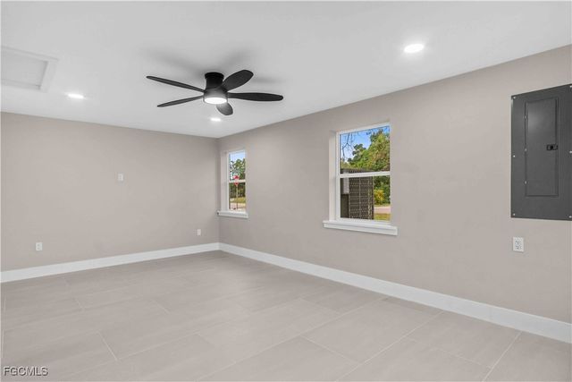 3400 Gulfbreeze LN, Punta Gorda, FL 33950