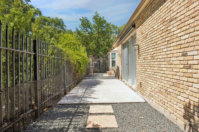 503 Bolton Place, Houston, TX 77024