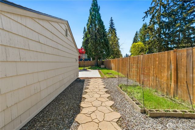 23108 50th Avenue W, Mountlake Terrace, WA 98043