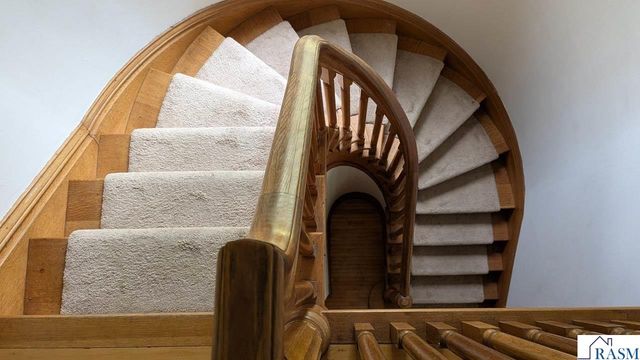 209 SW Oak Avenue, Montgomery, MN 56069