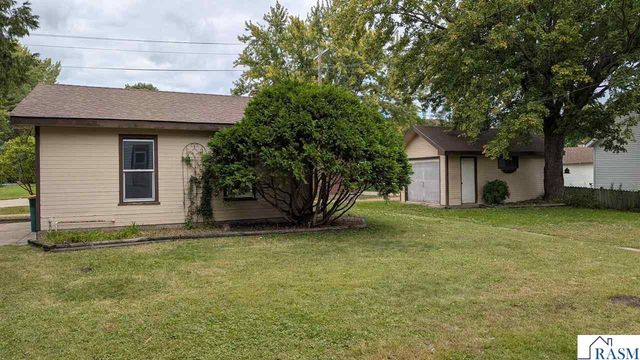 209 SW Oak Avenue, Montgomery, MN 56069